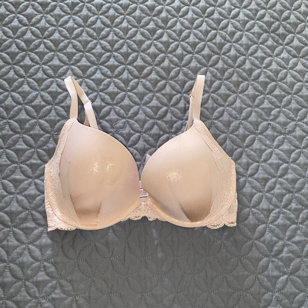 Victoria's Secret Cream Lace Bra